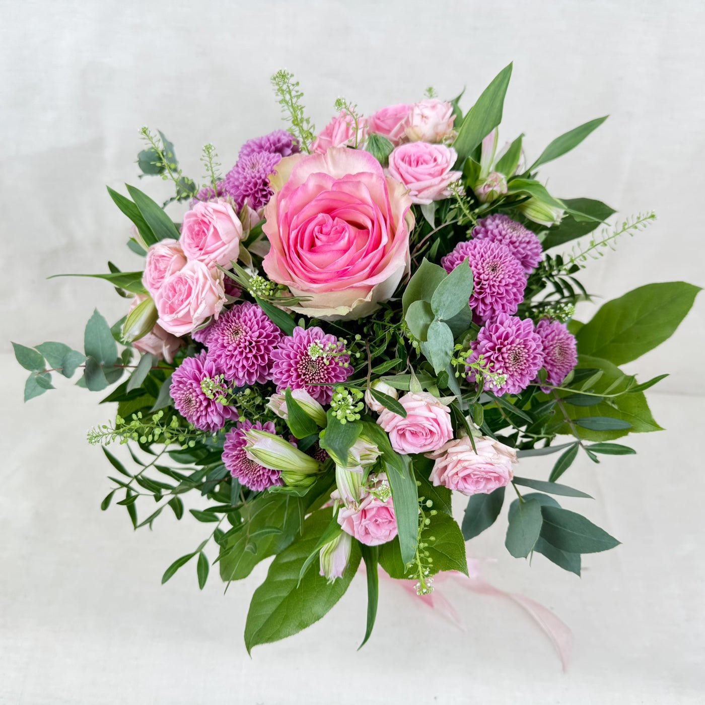 Blumenstrauß mit Rosen - Der Blumenladen Rauch GmbH