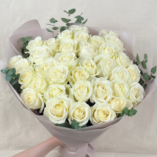 Weißen Rosen - Der Blumenladen Rauch GmbH